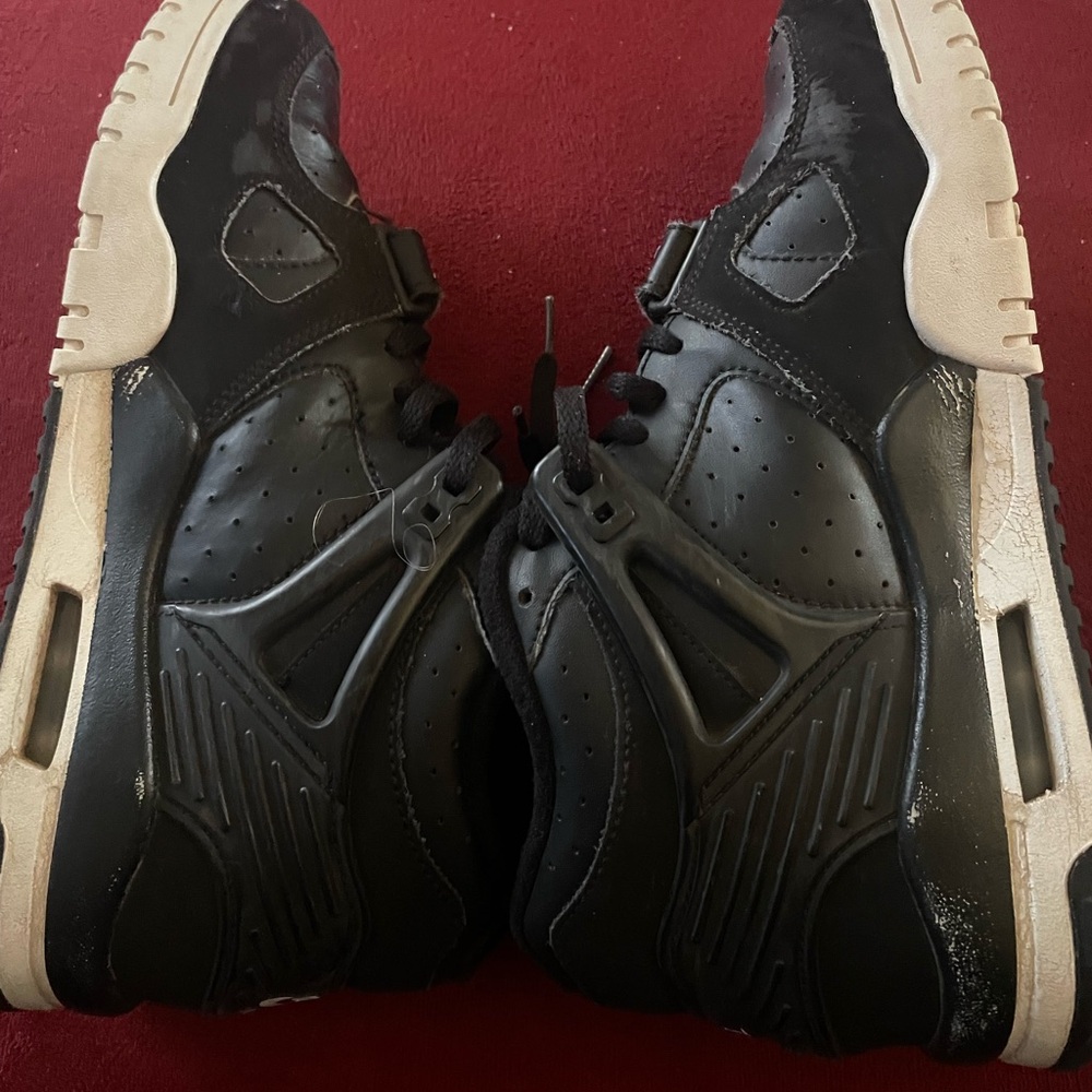 Nike Air Trainer 3 "Black/White 6.5y